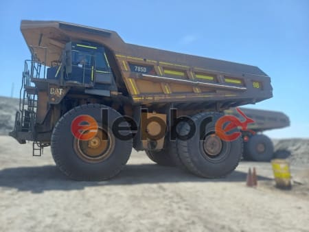 Caminhão fora de estrada Caterpillar 785C 2013