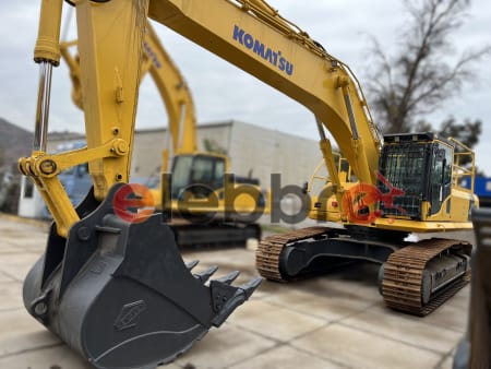 Escavadeira Komatsu PC450LC-8 2018