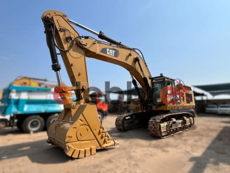 Escavadeira Caterpillar 374D 2014