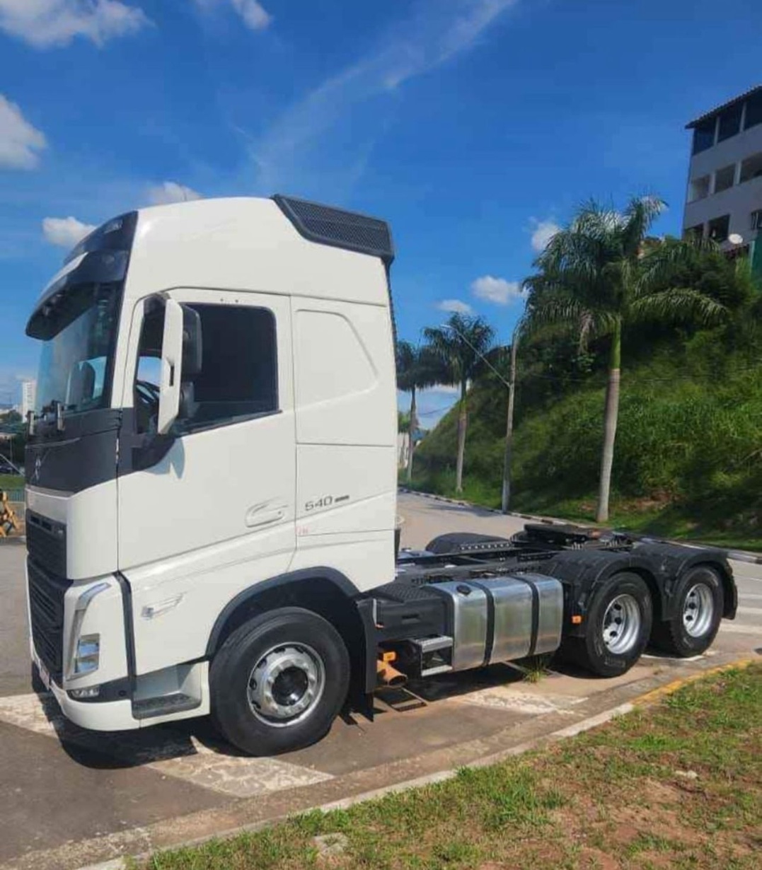 Caminhão Volvo FH 540 2022