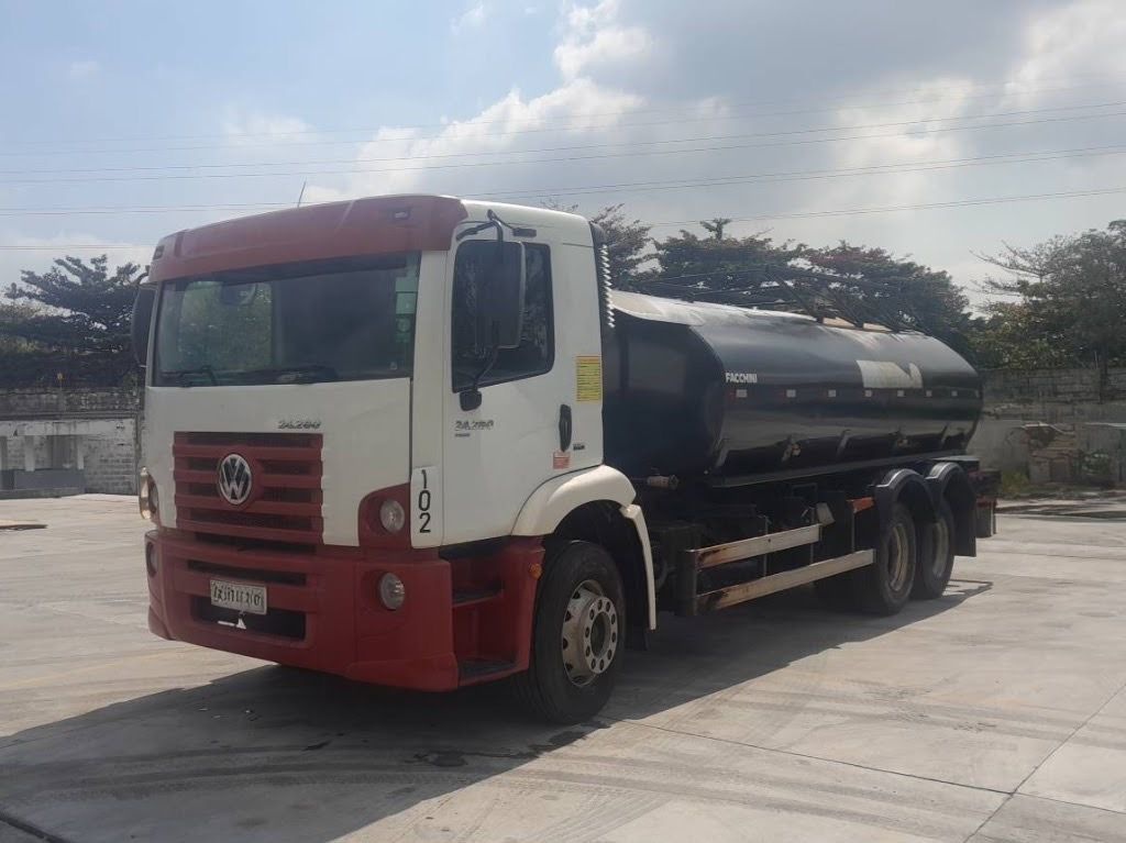 Caminhão Volkswagen 24-280 2020