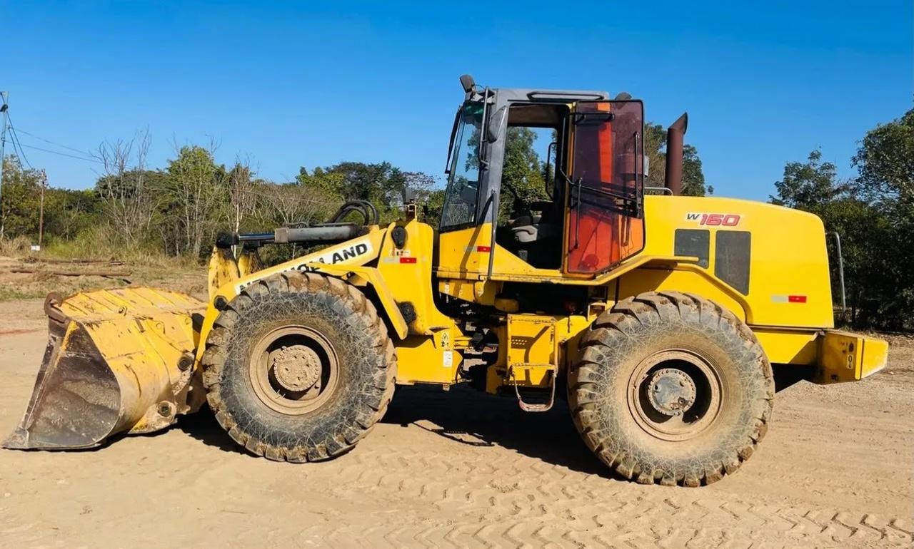 Pá Carregadeira New Holland W160 2007