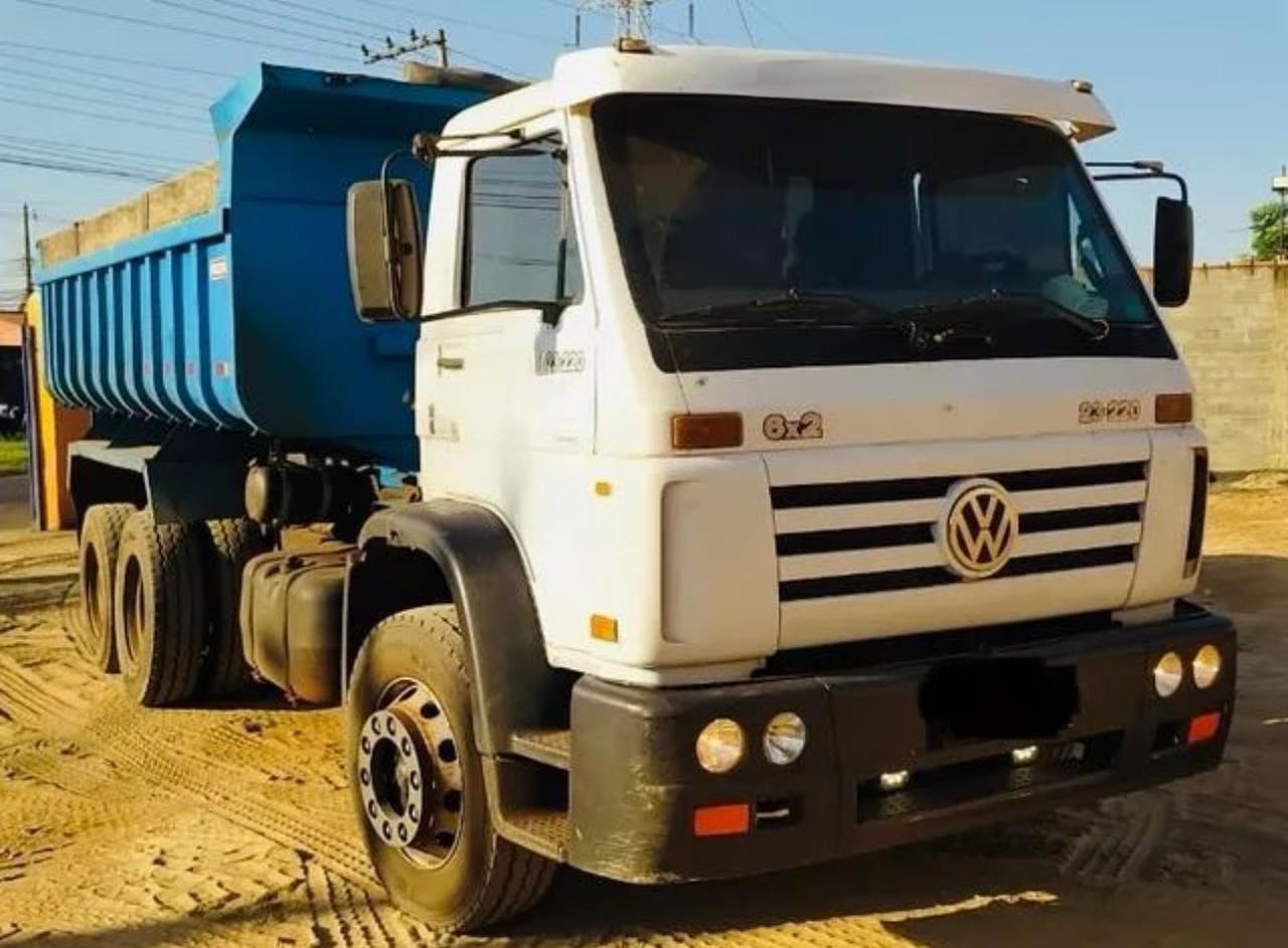 Caminhão Volkswagen 23220 2005