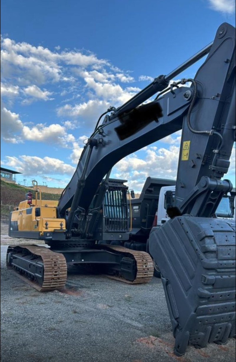 Escavadeira Volvo EC480DL 2021