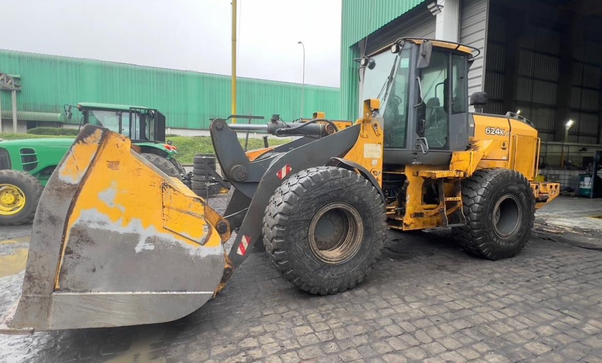 Pá Carregadeira John Deere 624K II 2017