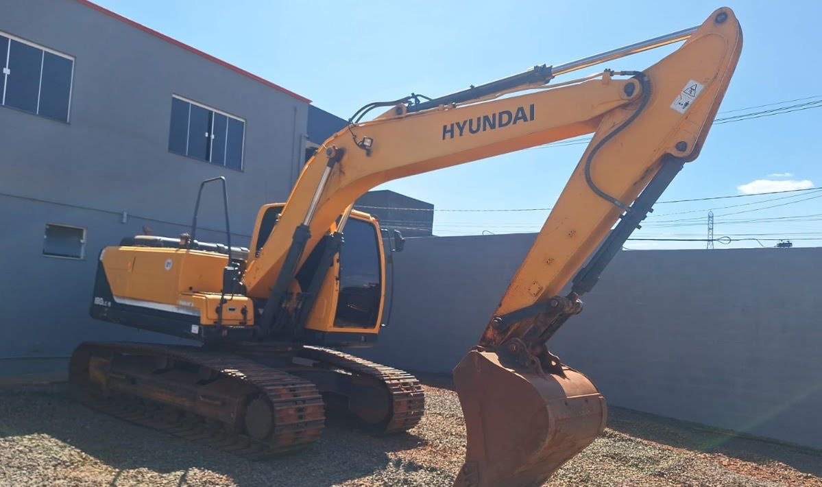 Escavadeira Hyundai 180LC 2019