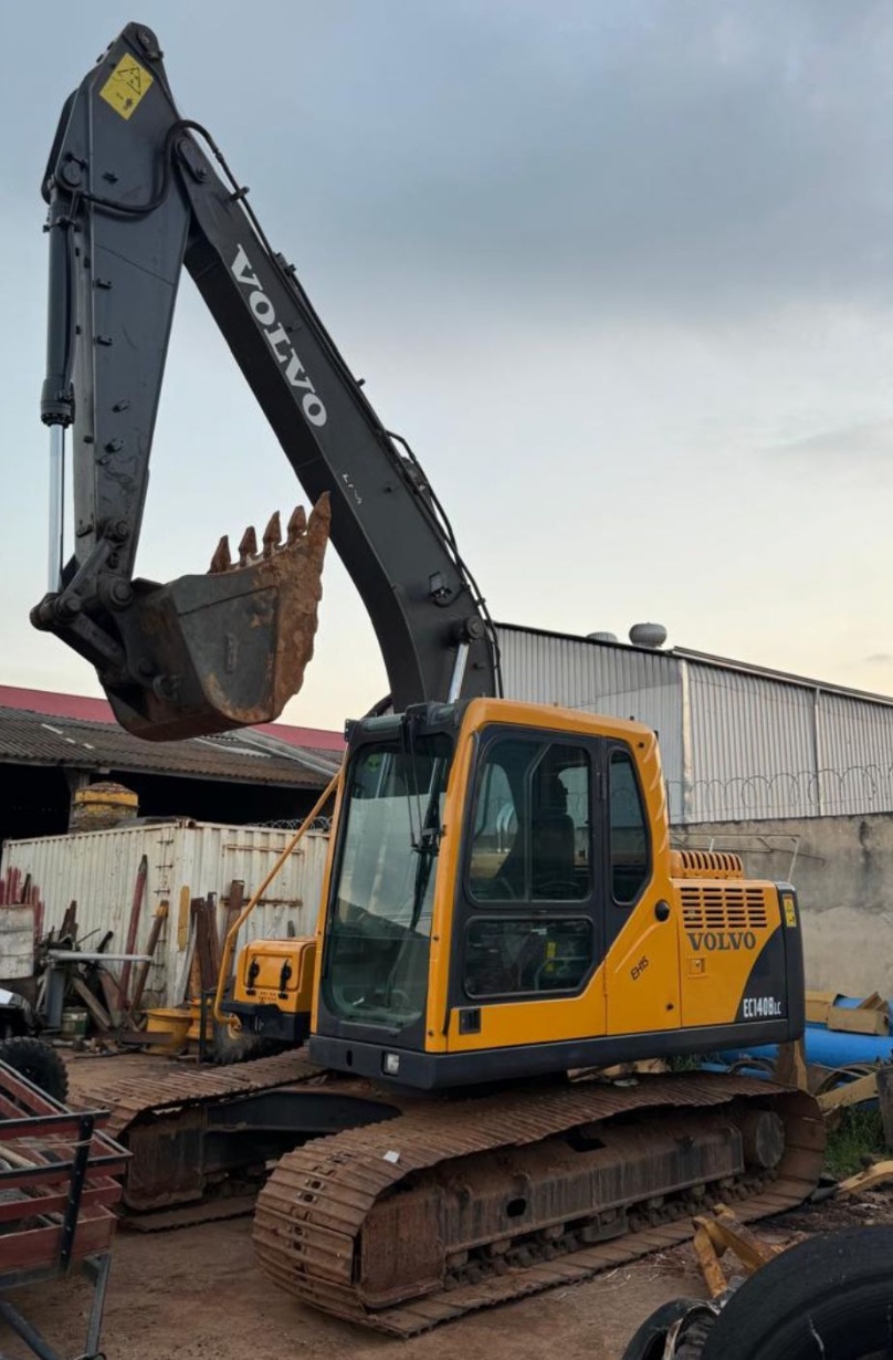 Escavadeira Volvo EC140 BLC 2012