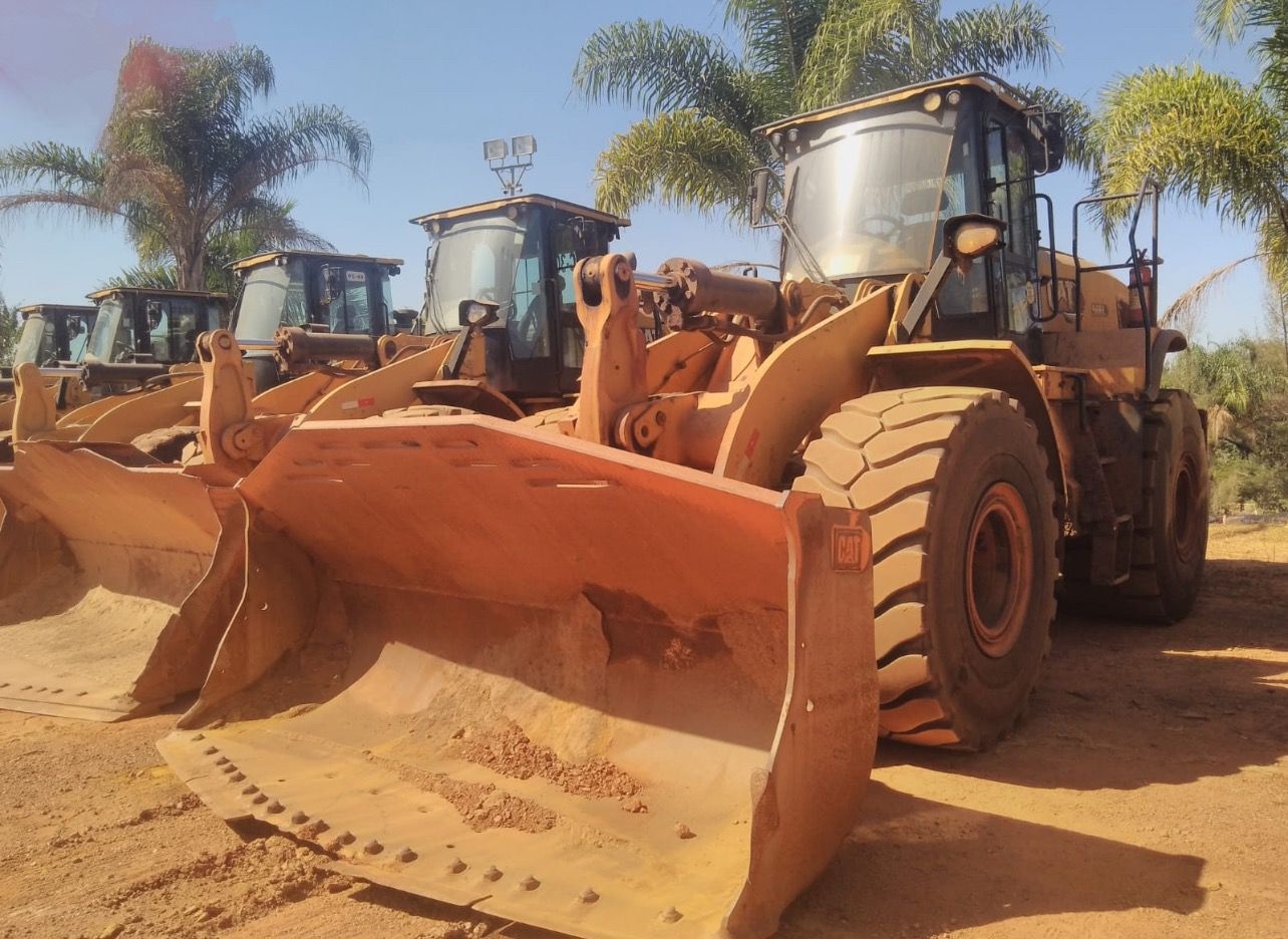 Pá Carregadeira Caterpillar 966L 2019