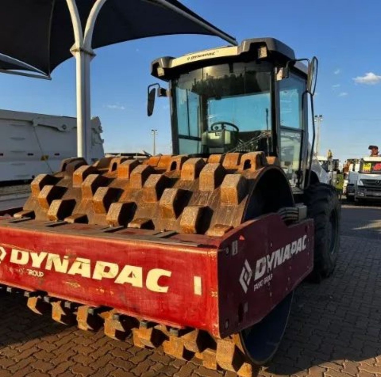 Rolo Compactador Dynapac CA25 2022