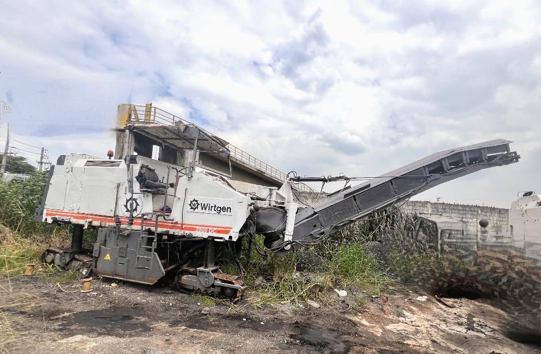 Fresadora Wirtgen 200DC 2000