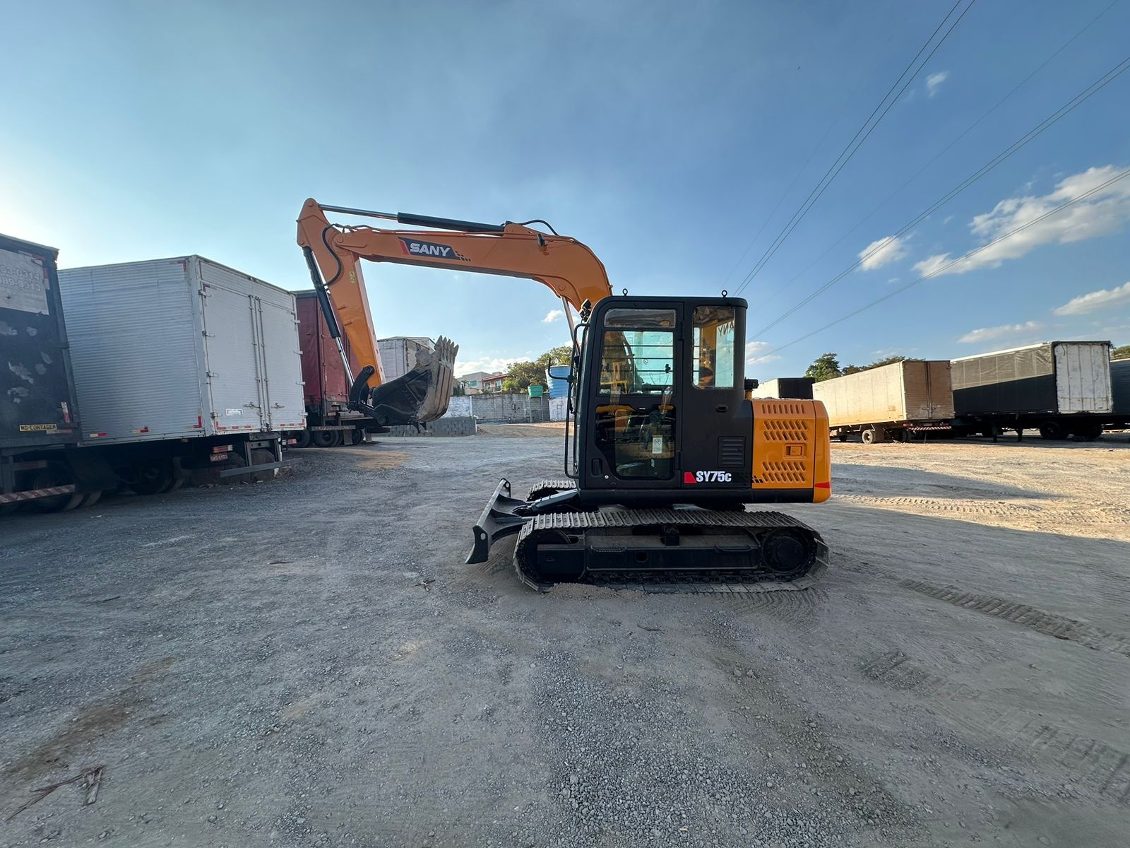 Mini Escavadeira SANY SY75 C 2012