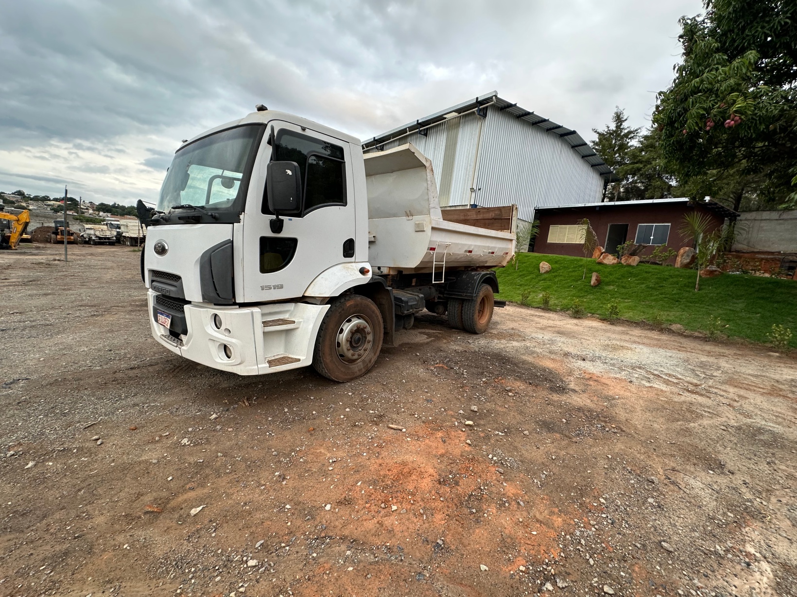 Caminhão Ford CARGO 1519 E Turbo 2013