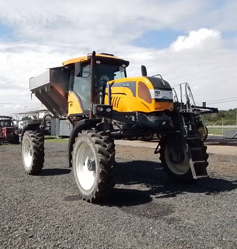 Pulverizador Autopropelido Valtra BS3350H 2021