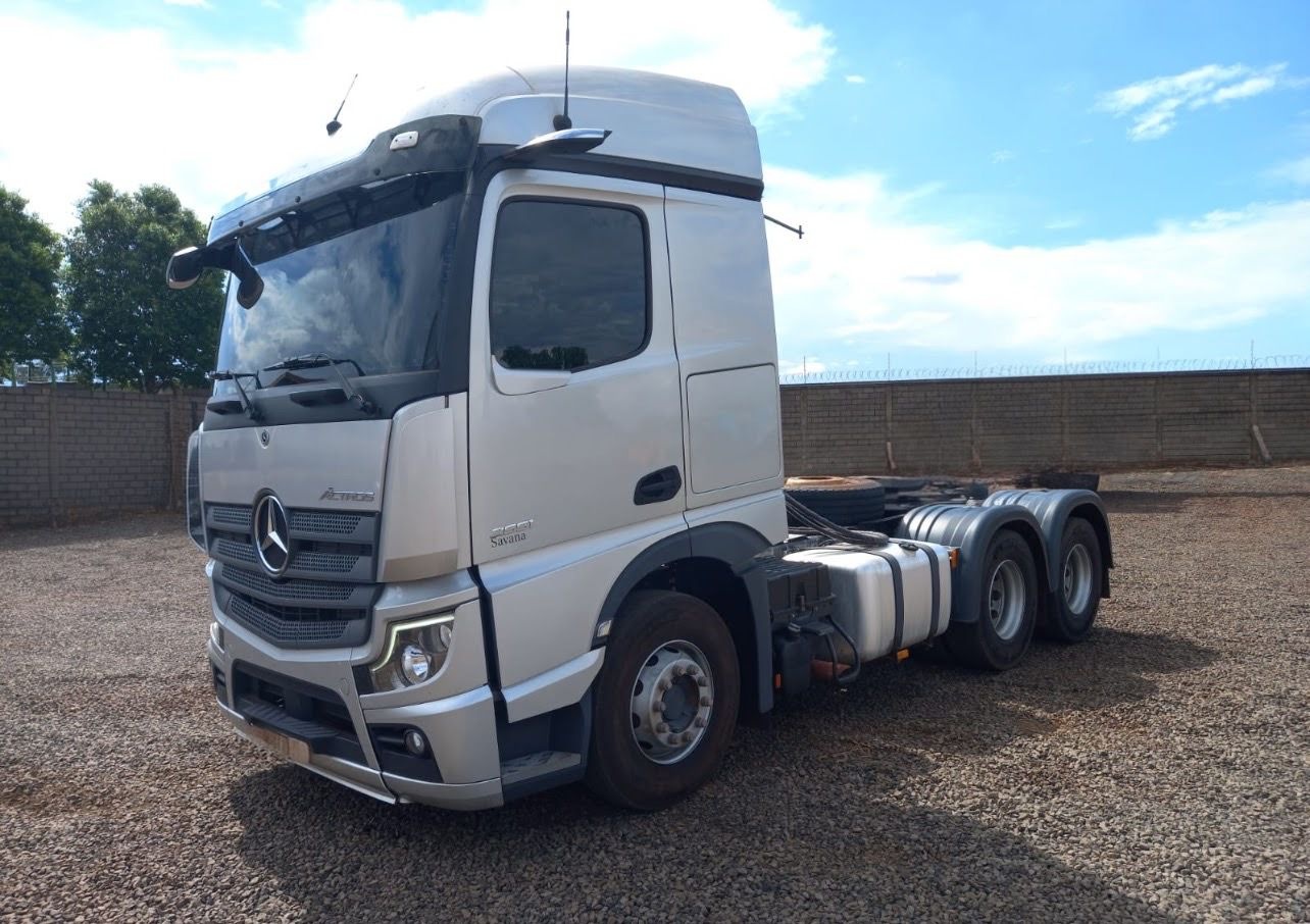 Caminhão Mecedes Benz Actros 2651 2022