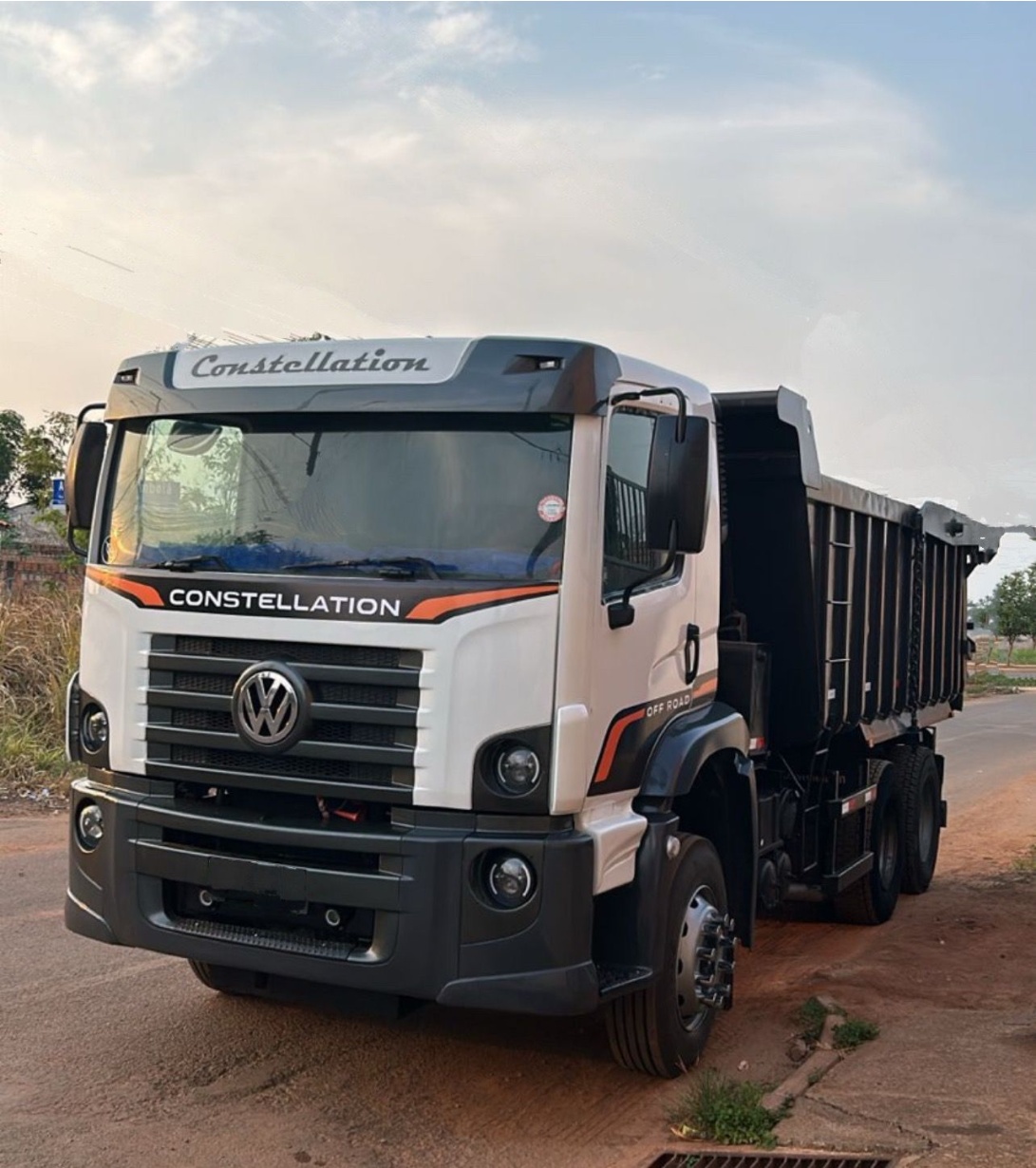Caminhão Volkswagen 31320 2010