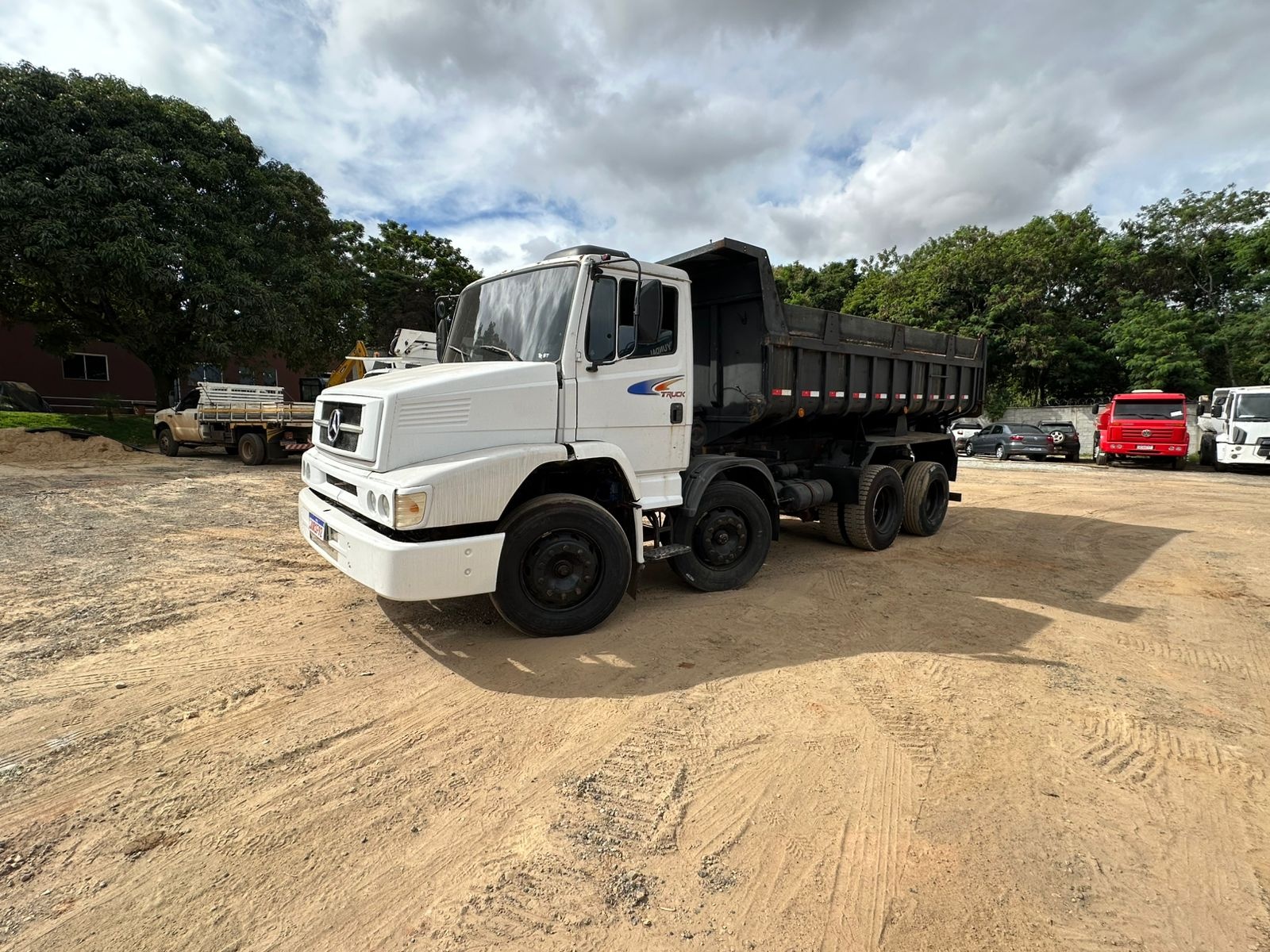 Caminhão Mecedes Benz 1620 2000