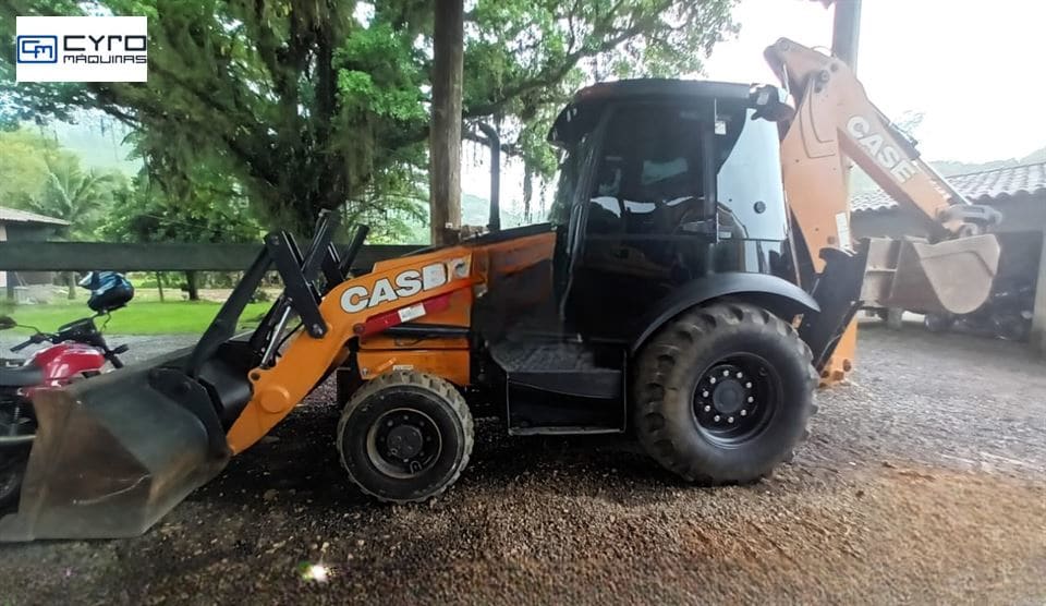 Retro Escavadeira Case 580N 2018