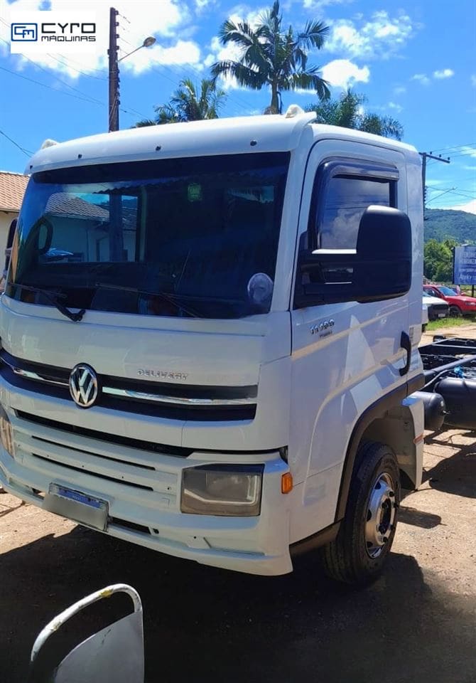 Caminhão Volkswagen 11-180 Delivery 2p (diesel)(E5) 2020