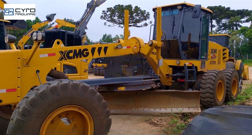 Motoniveladora XCMG GR1803BR 2024