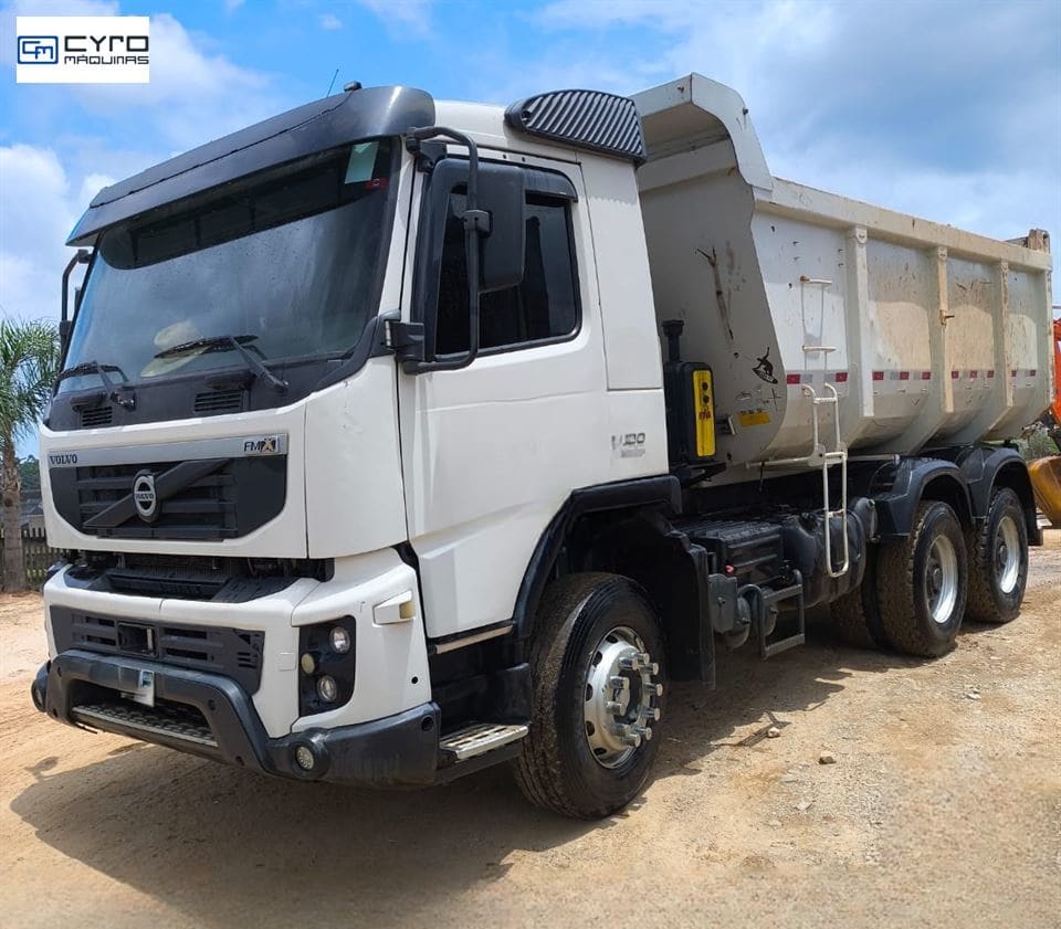 Caminhão Volvo FMX 500 6x4 2p (Diesel) (E5) 2015