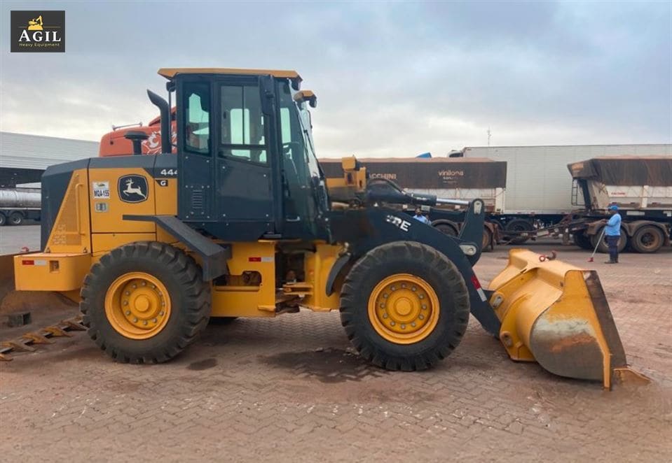 Pá Carregadeira John Deere 444G 2021