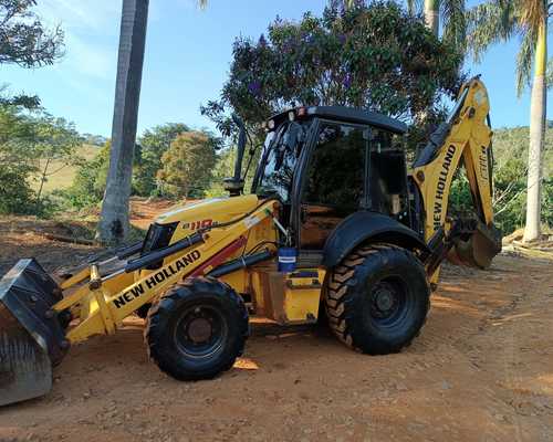 Retroescavadeira New Holland B110B 18/18