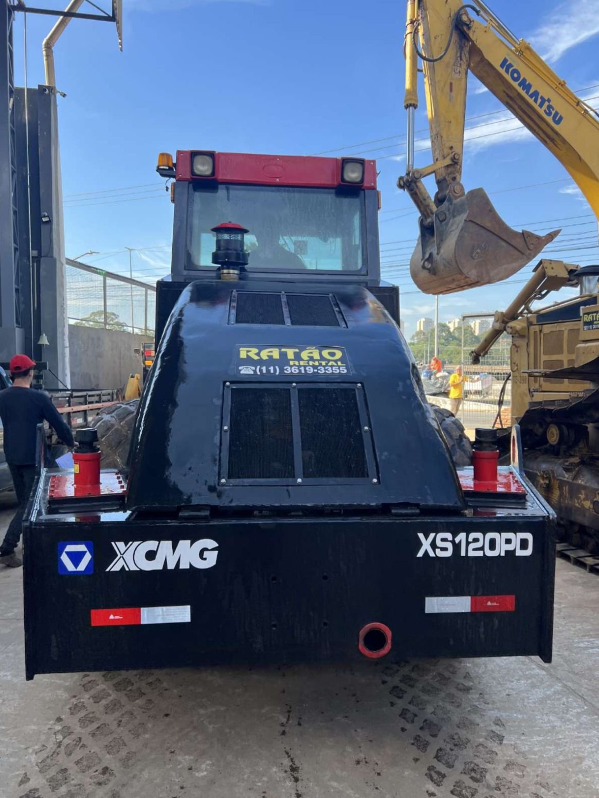 Rolo compactador XCMG XS120PD 2011