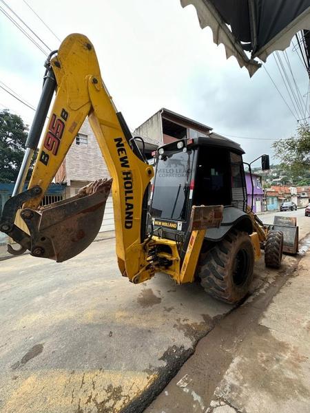 Retroescavadeira New Holland B95B 2020