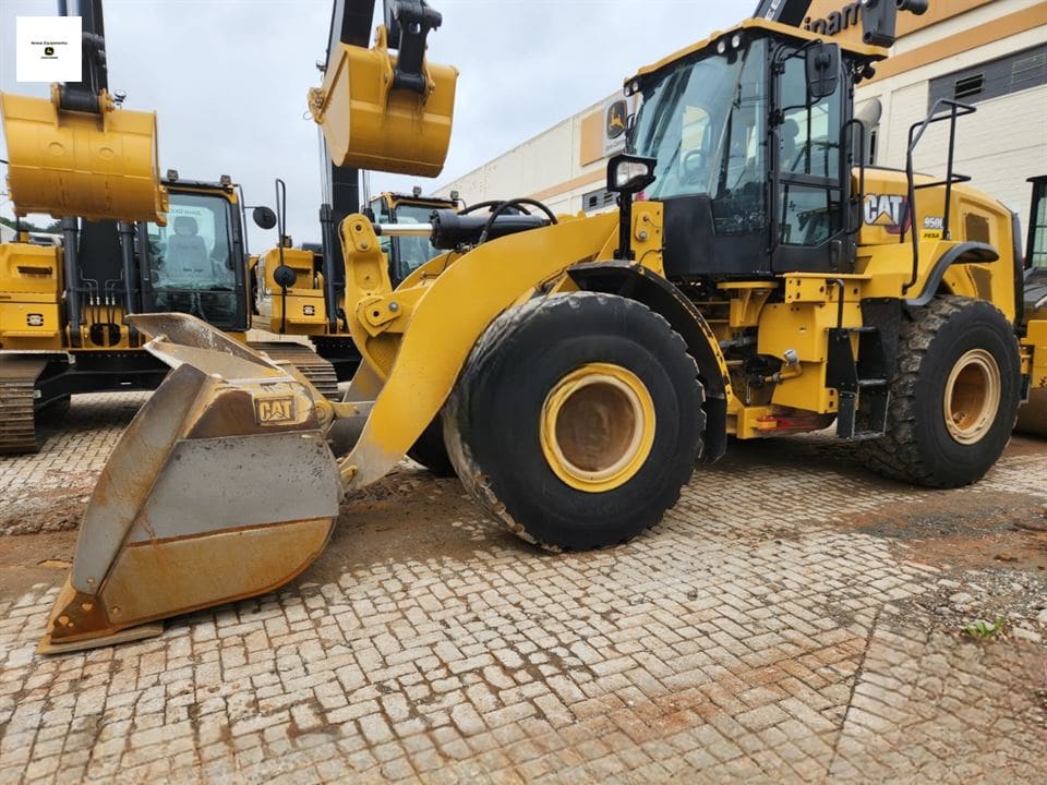 Pá Carregadeira Caterpillar 950L 2020
