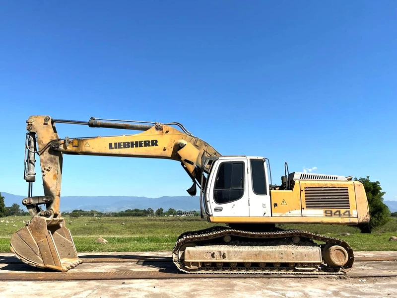 Escavadeira Liebherr R944C 2009