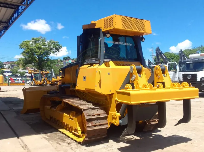 Trator de esteira John Deere 700J XLT PAT 2022
