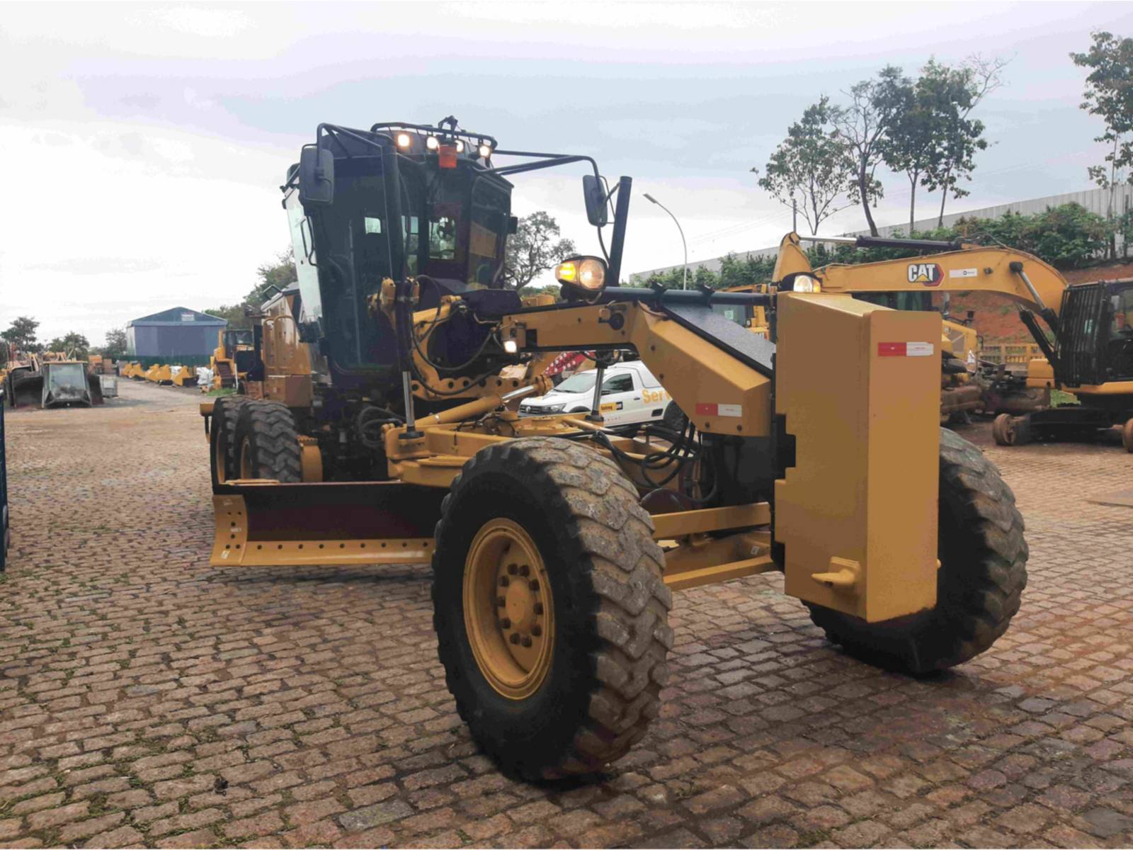 Motoniveladora Caterpillar 120 2017