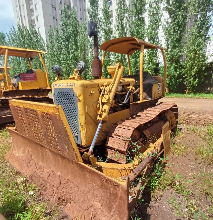 Trator de esteira Caterpillar D4D 1978