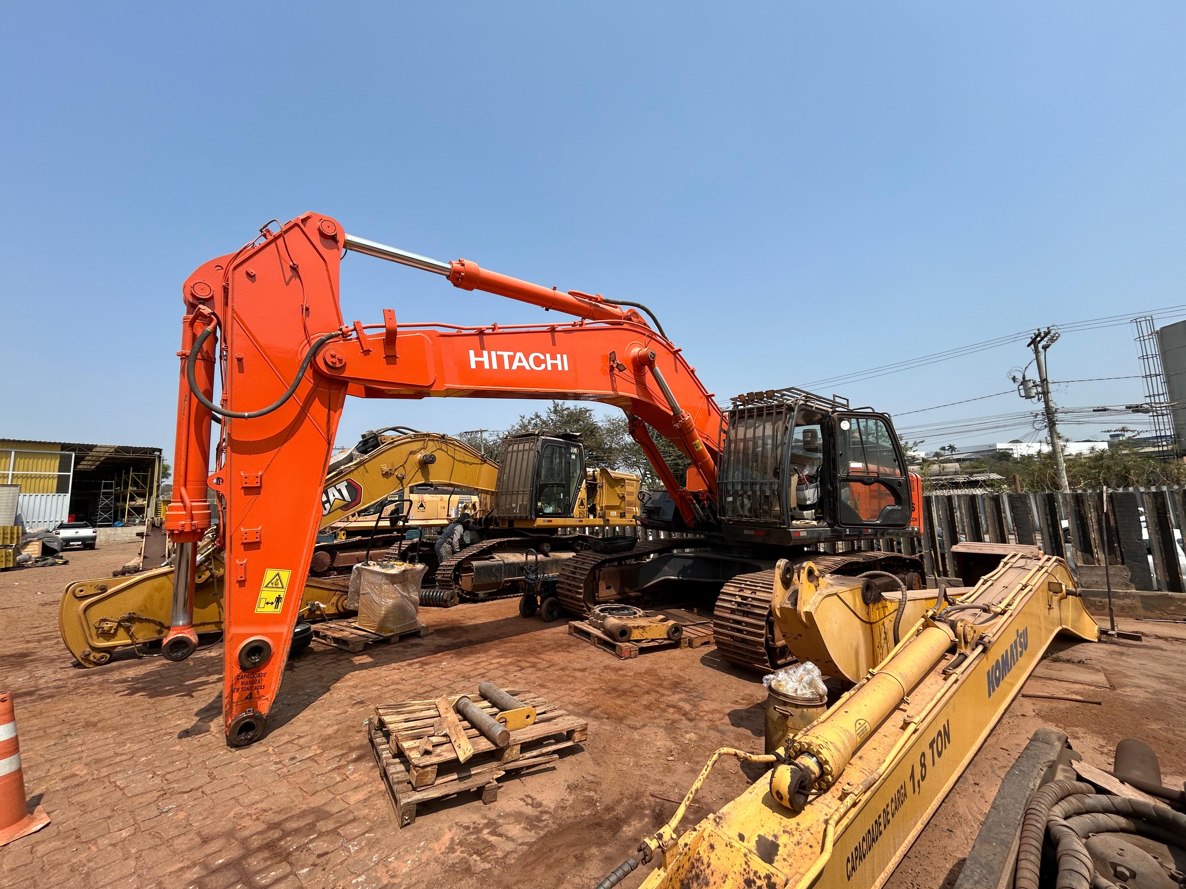 Escavadeira Hitachi 470LC 2015