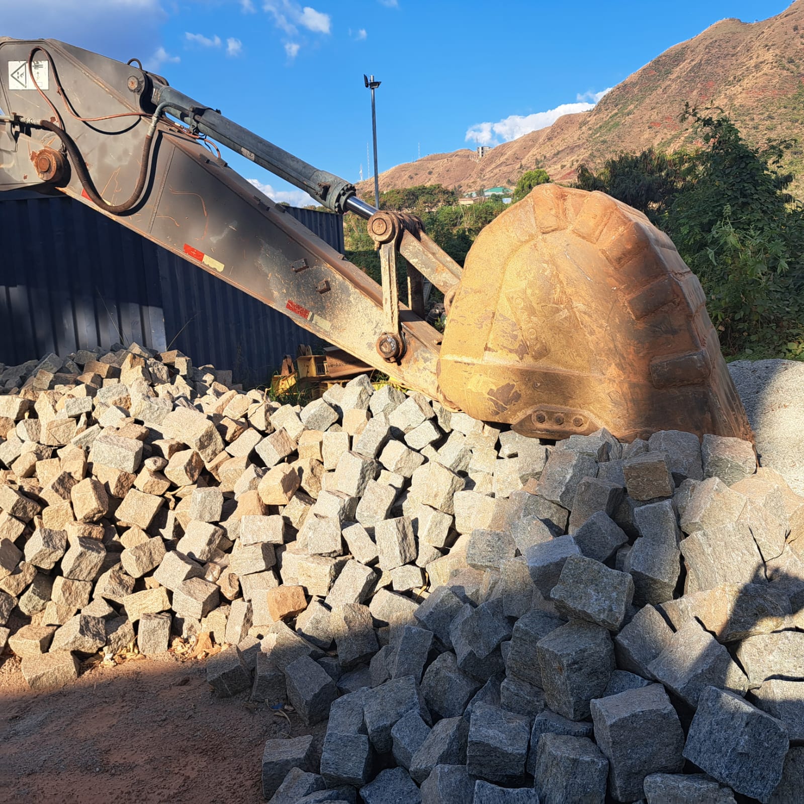 Escavadeira Volvo EC210BLC 2012