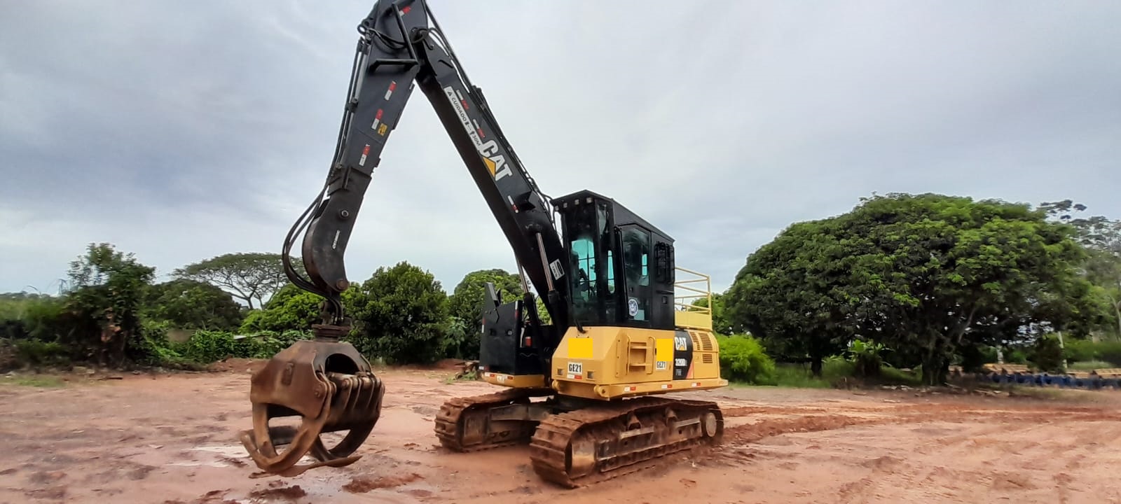 Escavadeira Caterpillar 320 D2 FM 2018