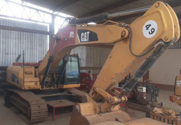Escavadeira Caterpillar 320D 2013