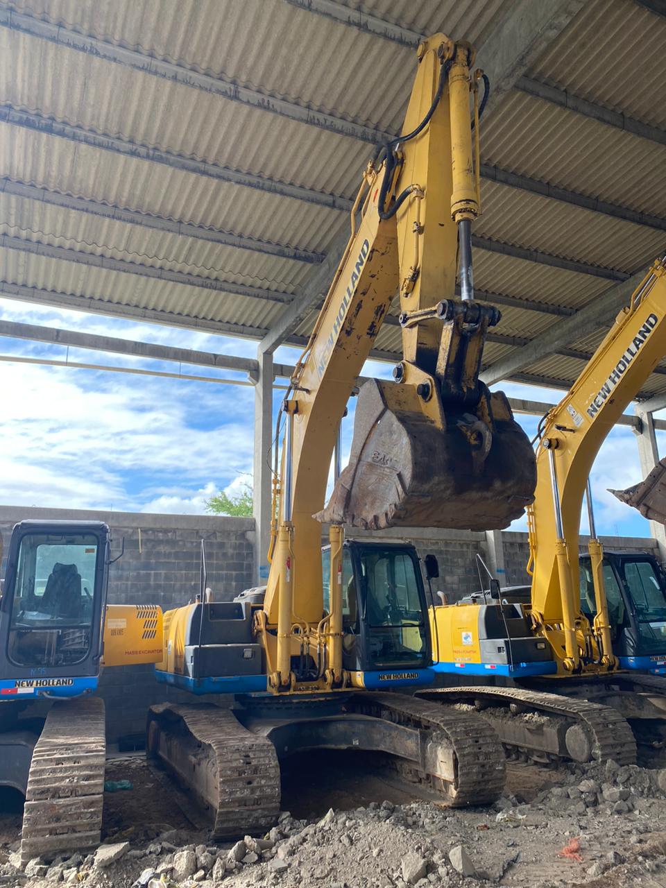 Escavadeira New Holland E385c 2016