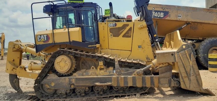 Trator de esteira Caterpillar D8T 2021