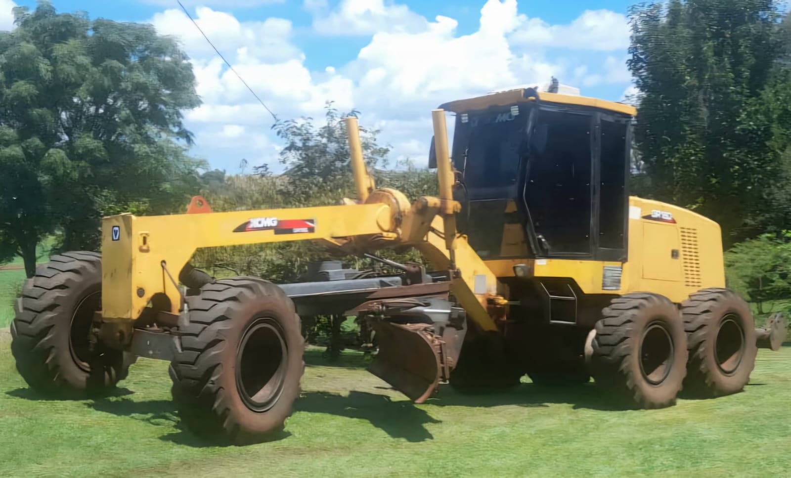Motoniveladora XCMG GR180 2014
