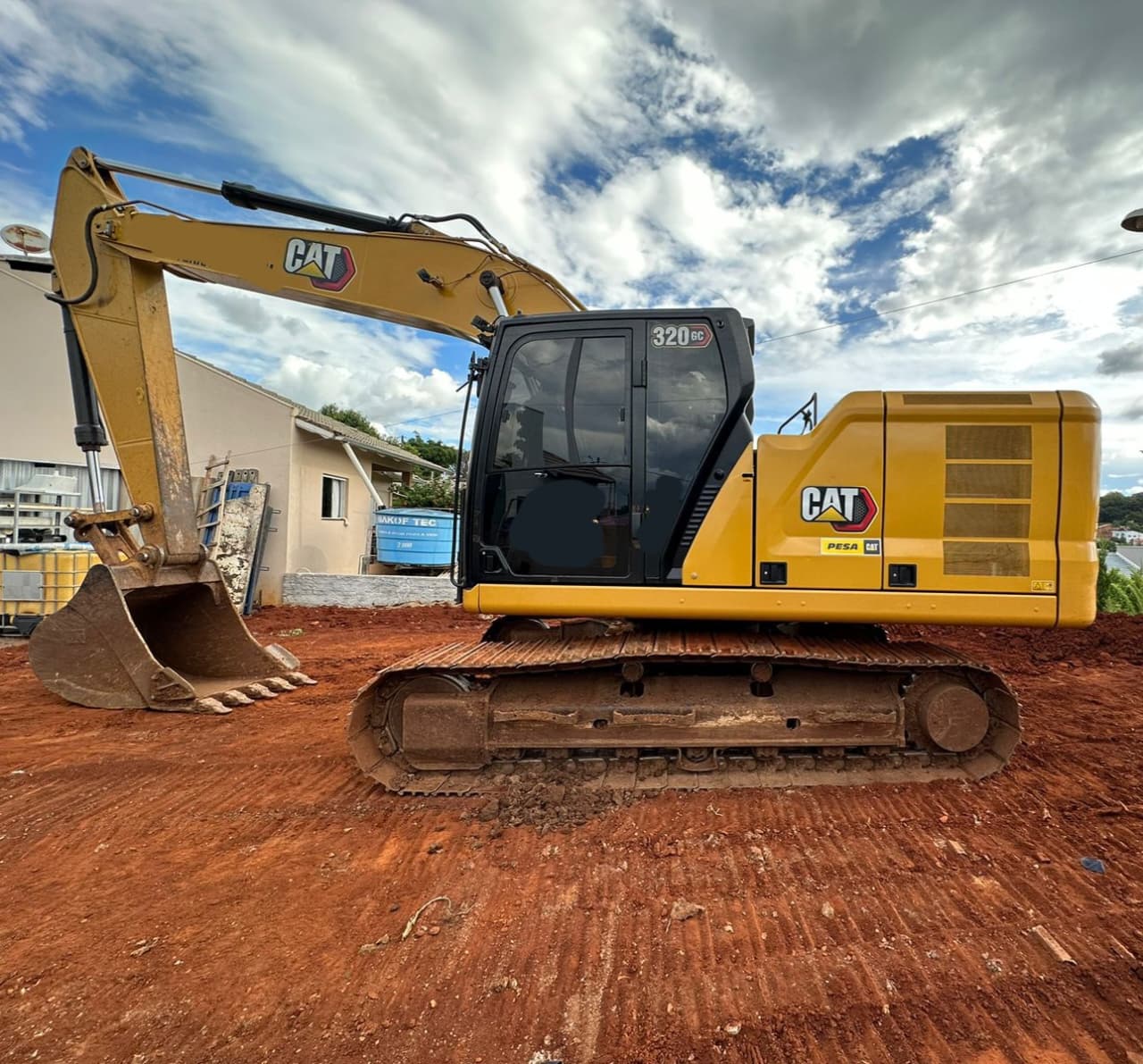 Escavadeira Caterpillar 320GC 2021
