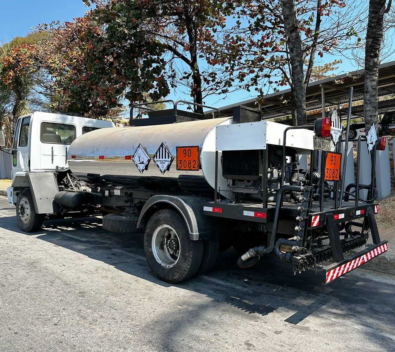Caminhão Ford 1317-E 2006
