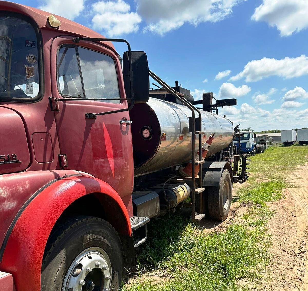 Caminhão Mercedes Benz 1513 1986