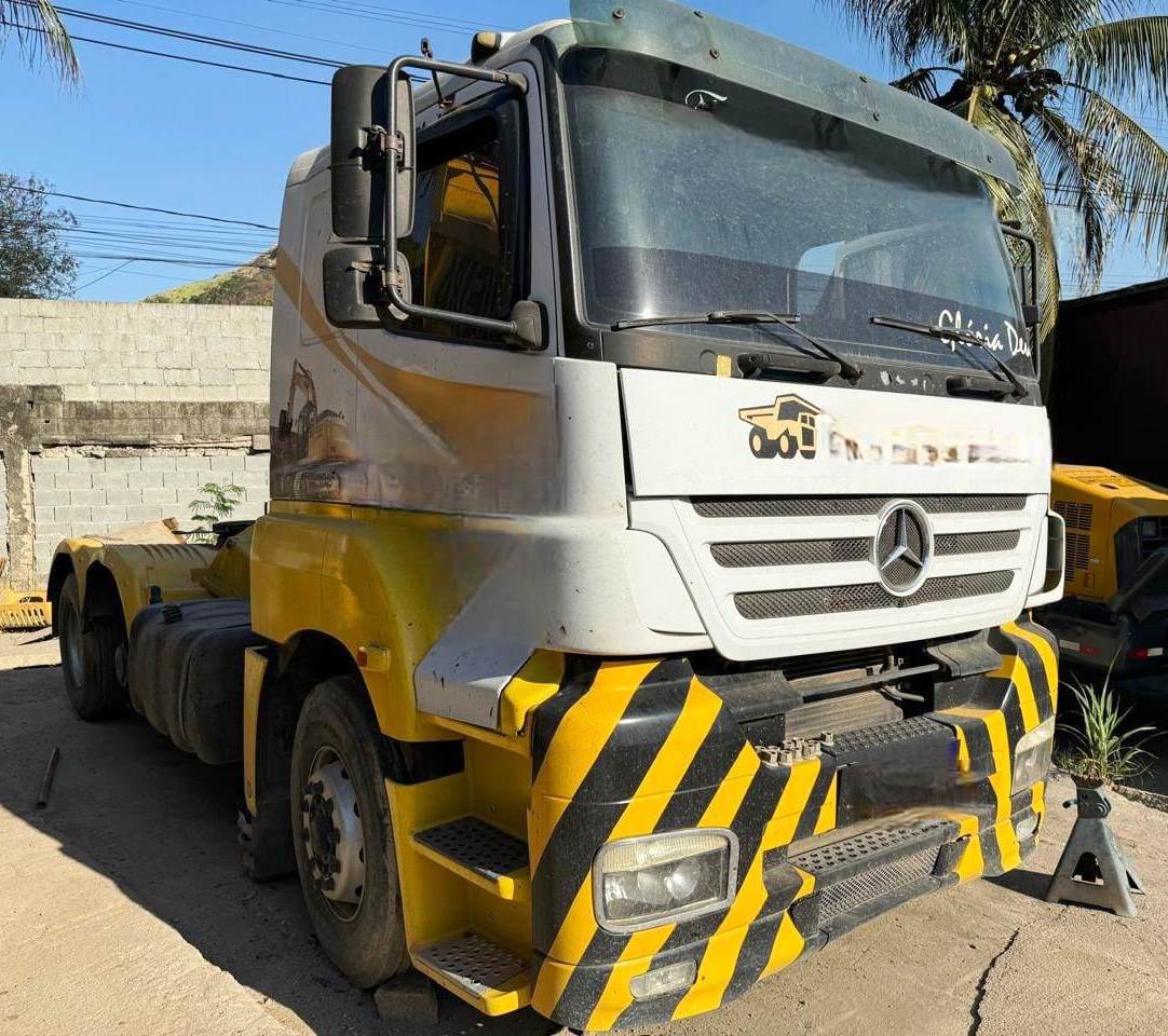 Caminhão Mercedes Benz 2540 2008