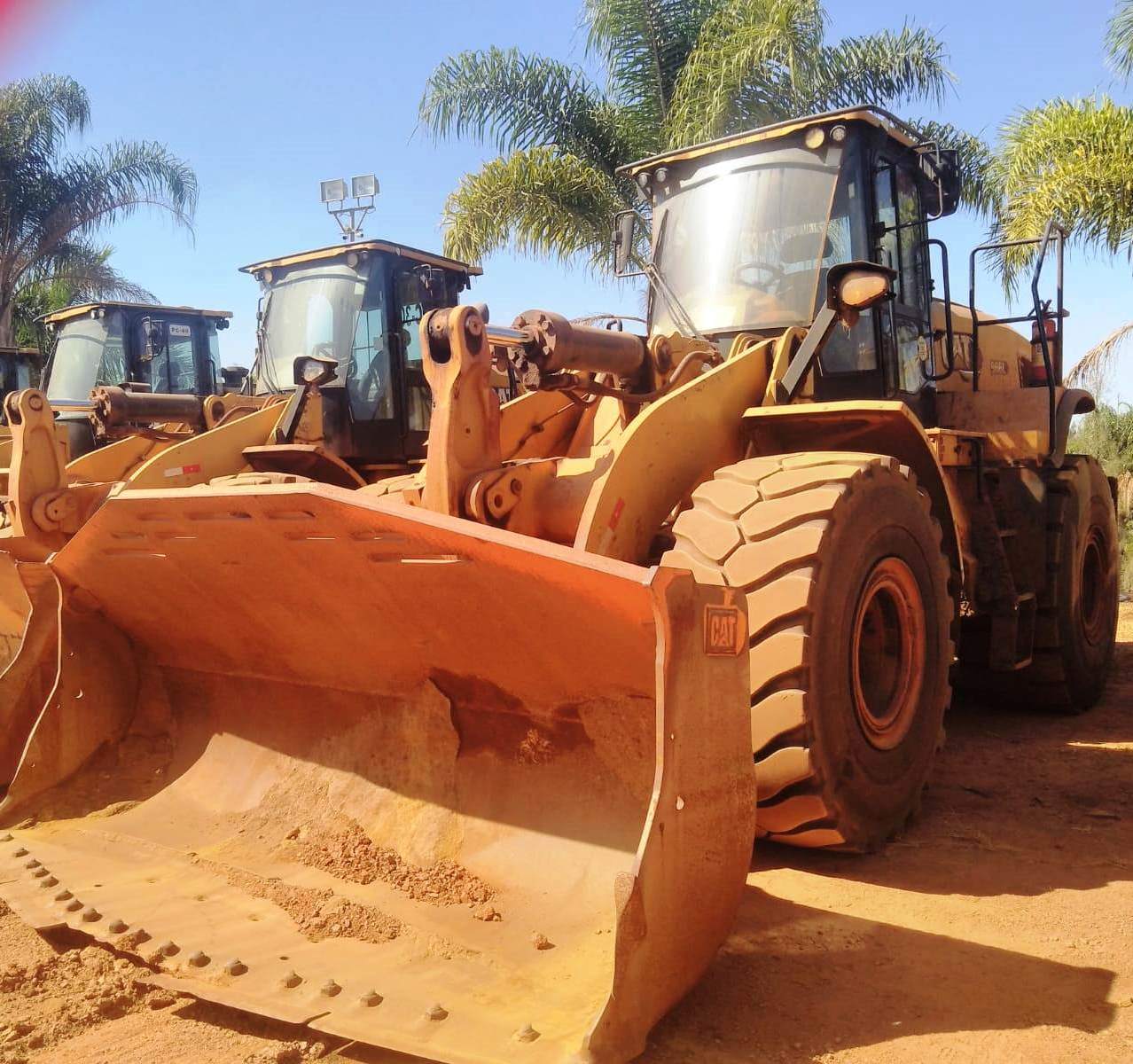 Pá Carregadeira Caterpillar  966L 2020