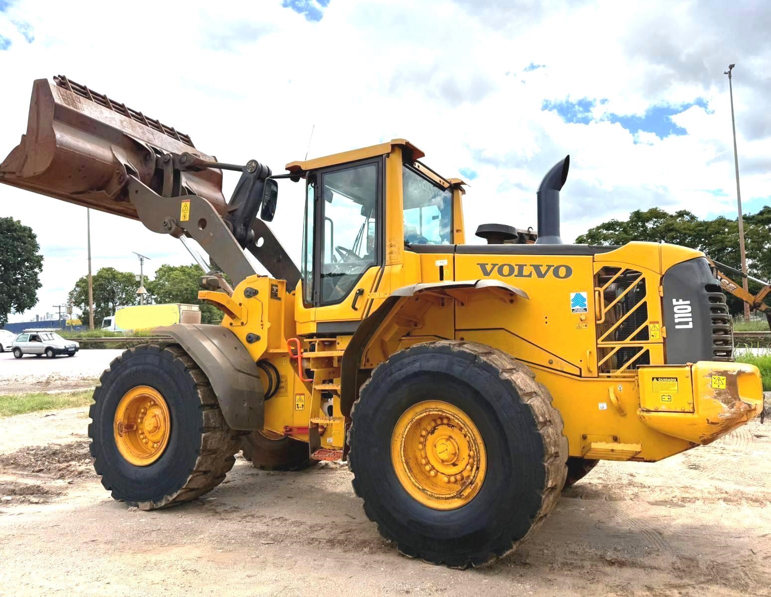 Pá Carregadeira Volvo L110 2019