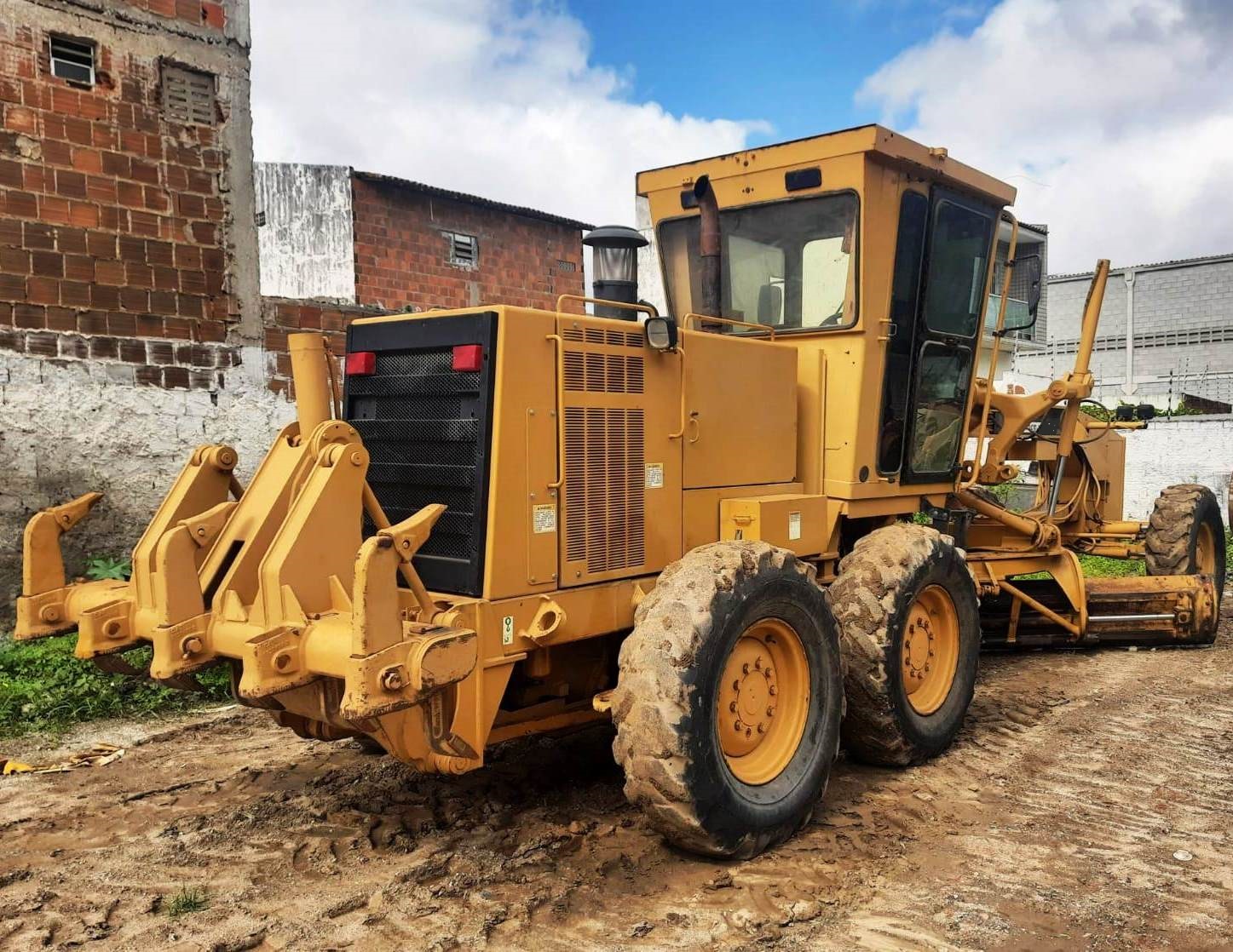 Motoniveladora Caterpillar 12H 2009