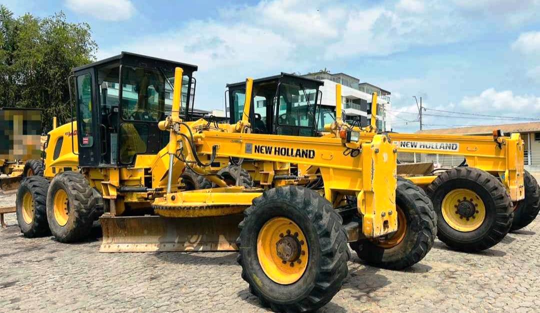 Motoniveladora New Holland RG140 2009