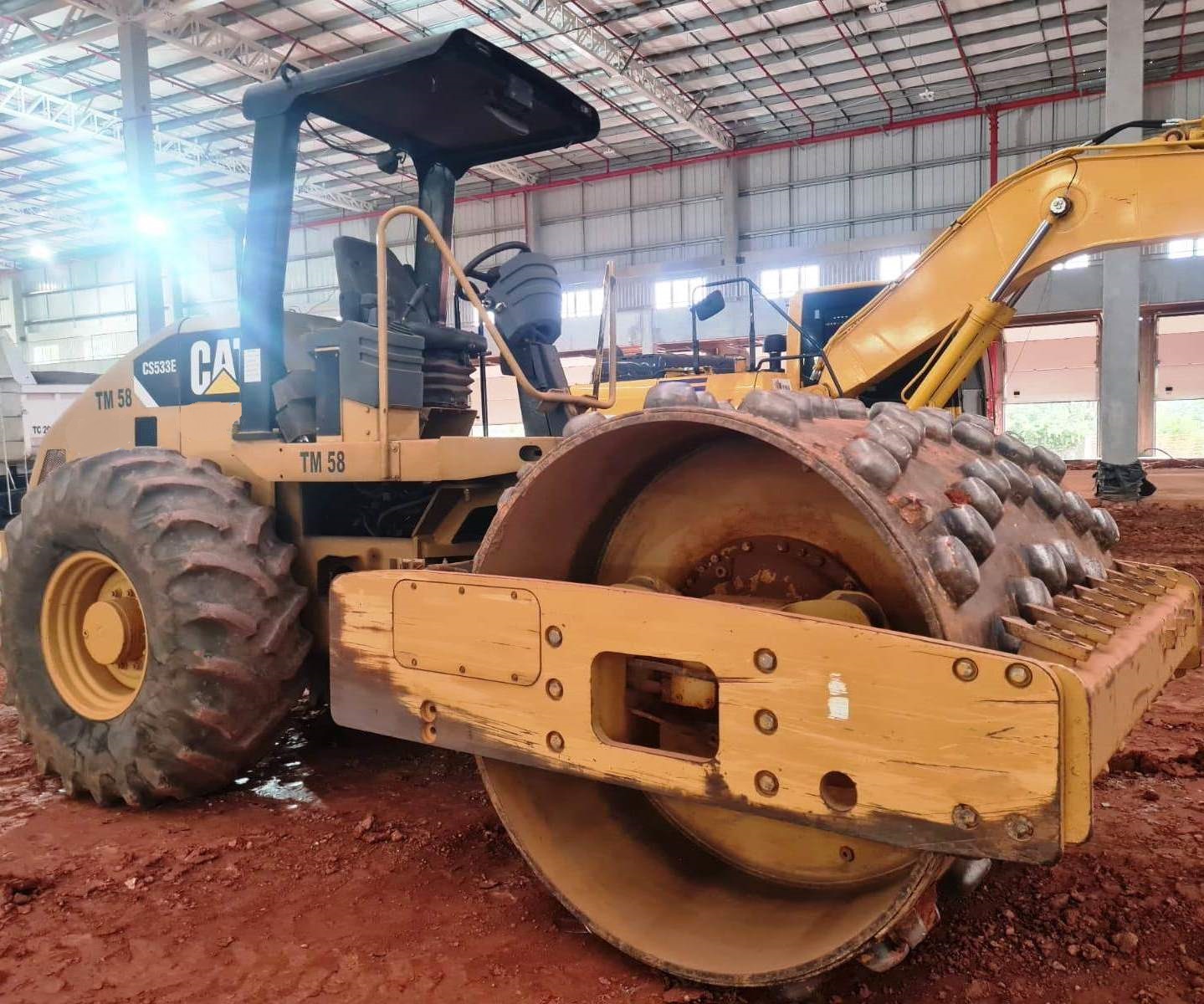 Rolo compactador Caterpillar CS533E 2008