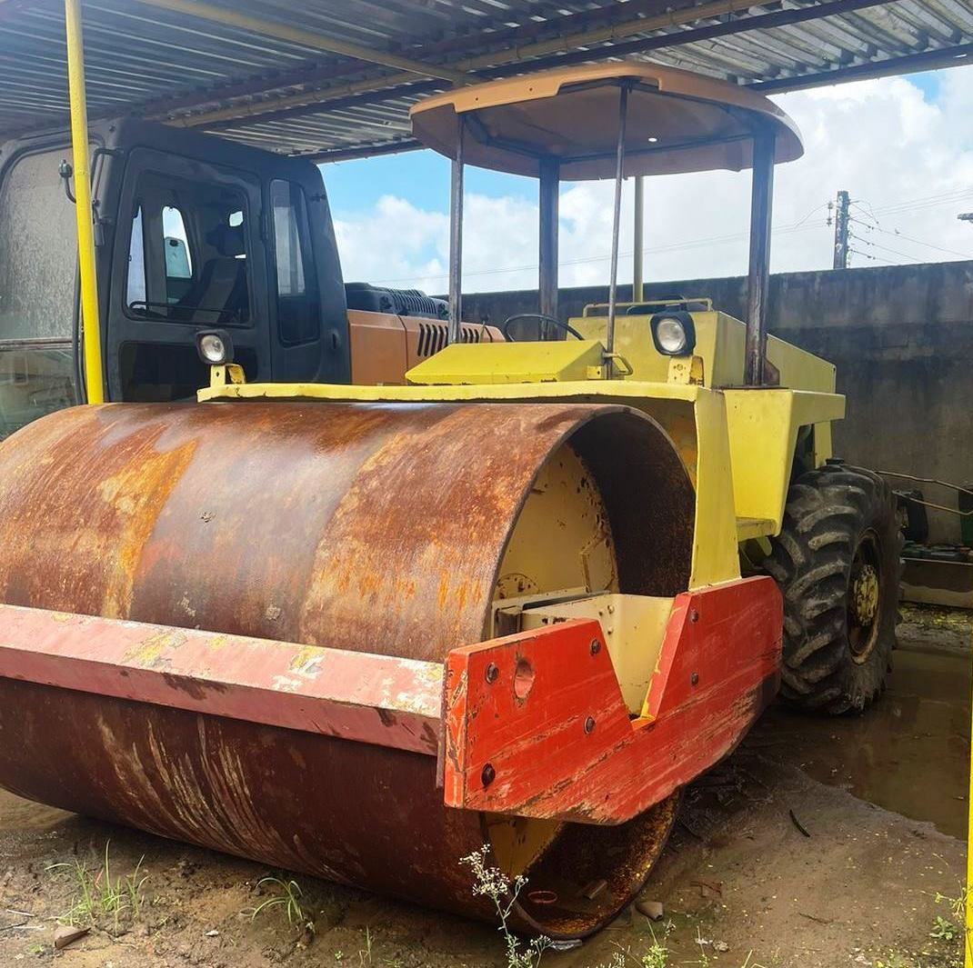 Rolo compactador Dynapac CA25 1986
